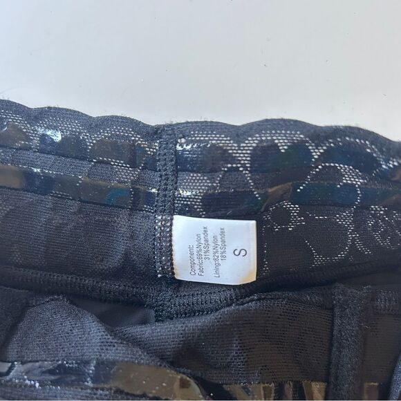 SHAPEWEAR Seamless Shorts Black‎ Size Small - Picture 3 of 3